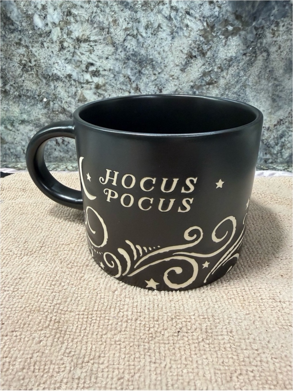 NWT TJ Maxx Hocus Pocus Halloween Black Ceramic Mug Coffee Cup